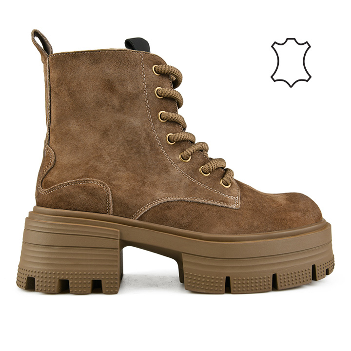 Women's leather boots